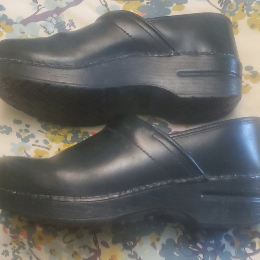 Dansko clogs - Picture 3 of 4